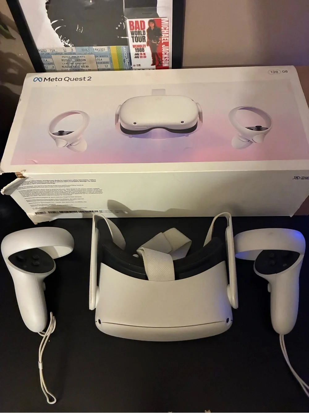 Quest 2 VR Headset - White - Complete Set
